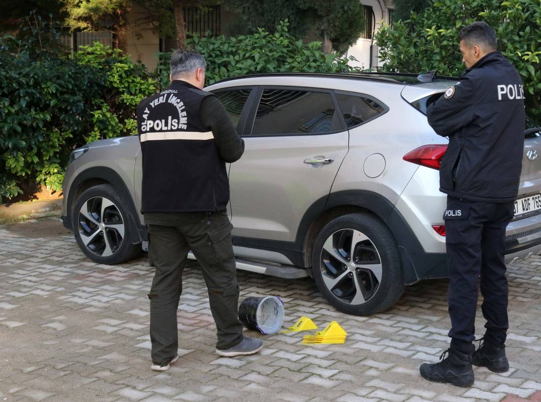 Motosiklet tamircisi eski eşinin üzerine benzin döküp ateşe verdi 10